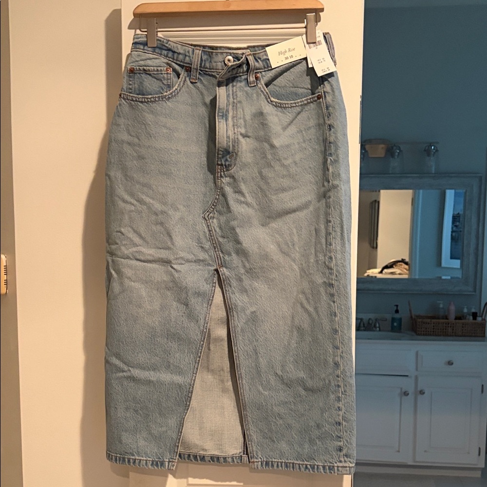 Abercrombie & Fitch High Rise Light Blue Denim Jeans